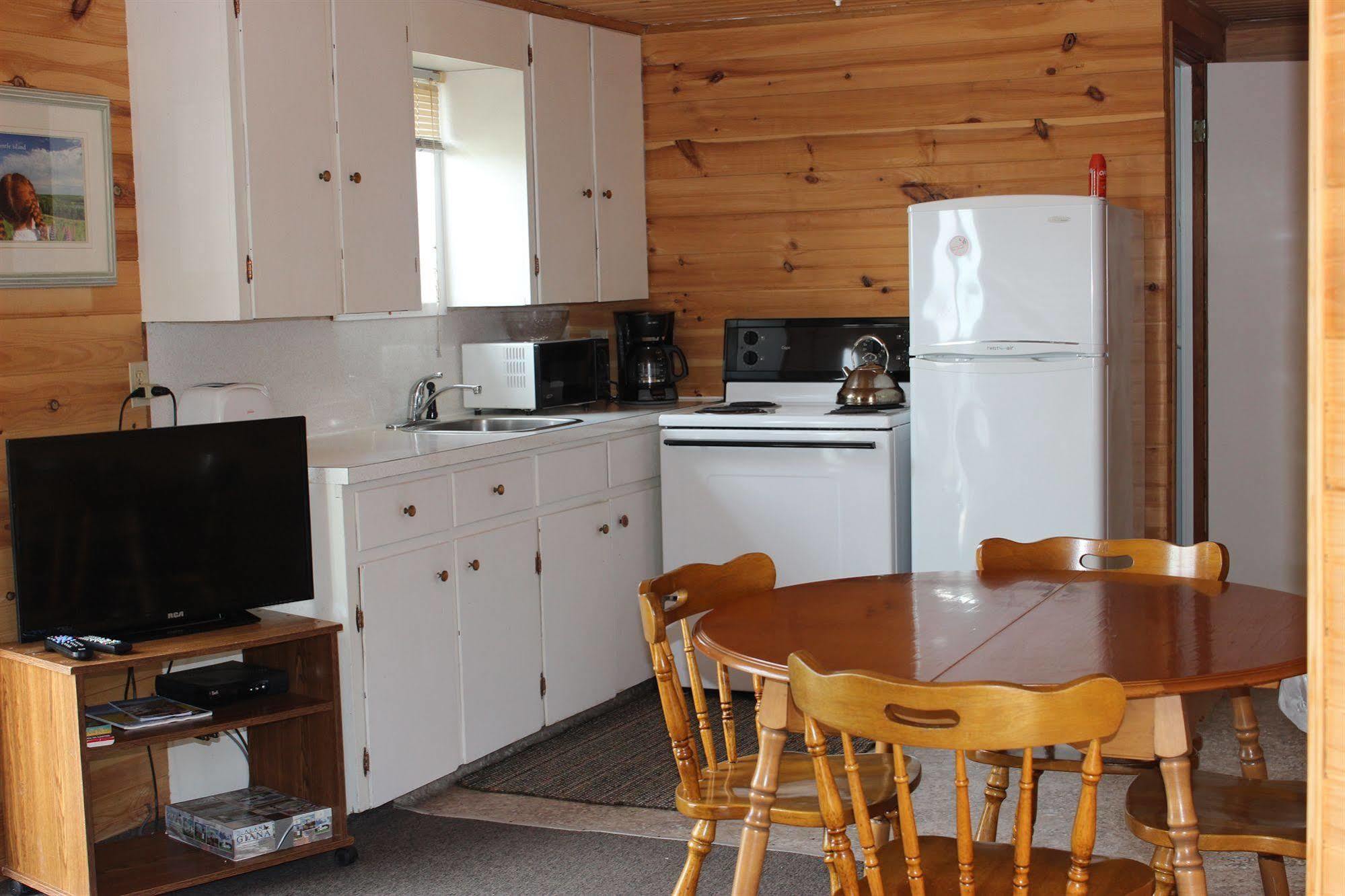 Cottages On Pei-Oceanfront Bedeque Bagian luar foto
